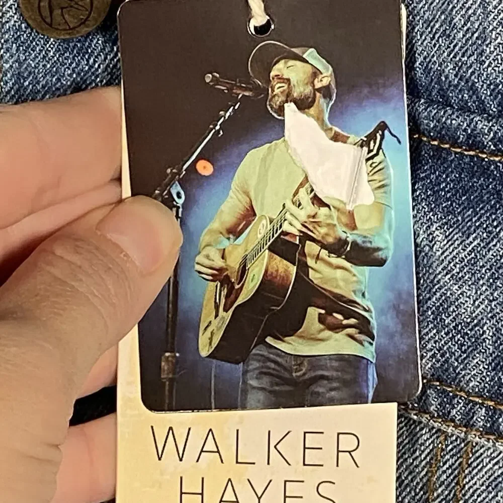 NWT Walker Hayes Denim Jacket Men's Medium Retro Fading Pockets